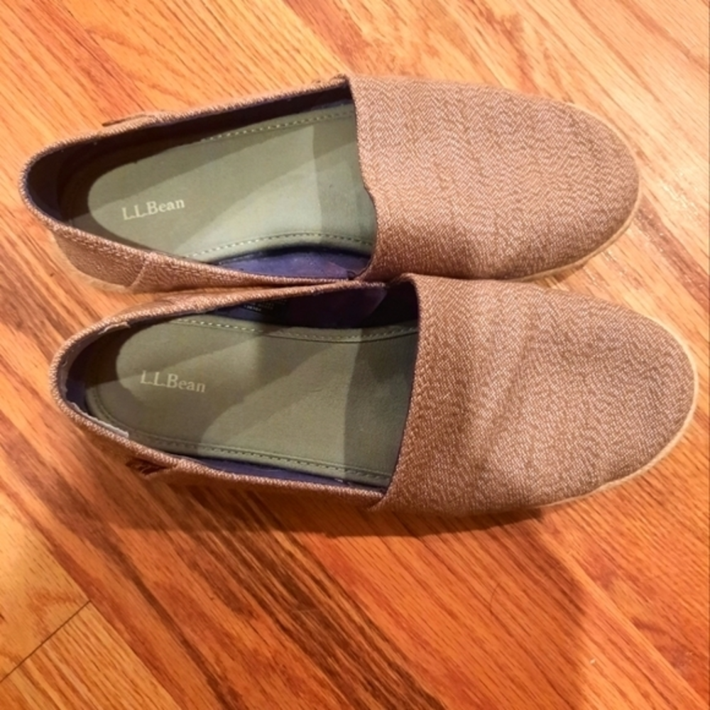 LL Bean Flat Loafers - Brown/White - Size 8 Medium‎